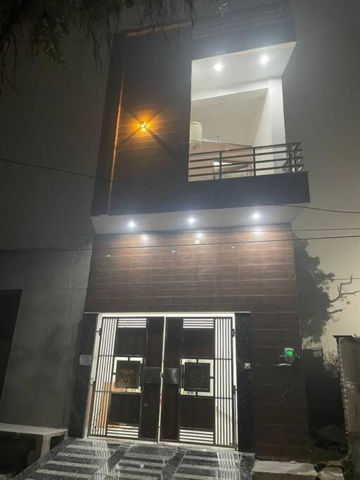 Rukmani Villas Group Of Rukmani Home Stay Матура Екстериор снимка