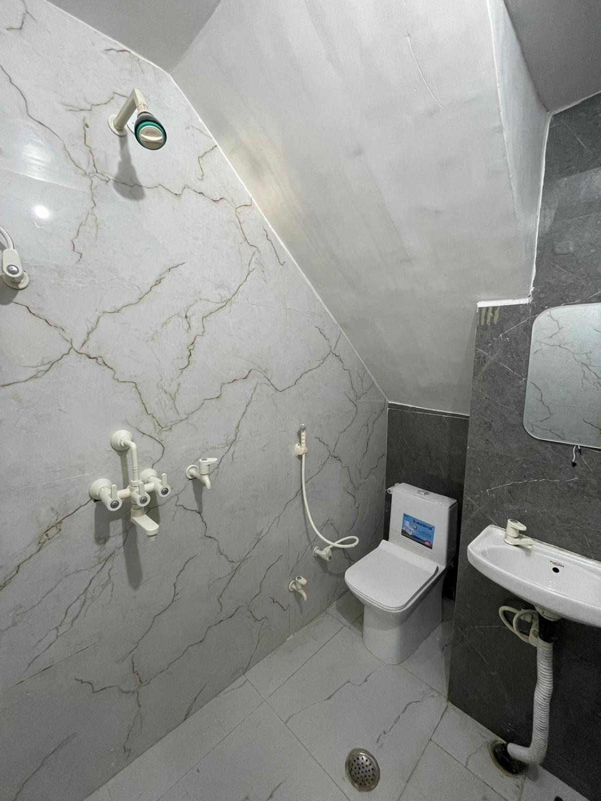 Rukmani Villas Group Of Rukmani Home Stay Матура Екстериор снимка